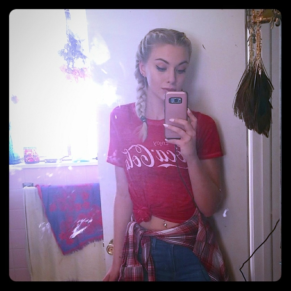 Meet your Posher, Chloe